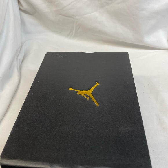 Jordan jump man MVP Kids Black and Red High-Top Sneakers boys sz 11c - Picture 9 of 9